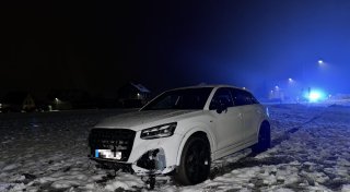 Bielefelder rutscht durch Baustelle - und landet auf dem Acker
