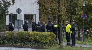 Mann droht mit Handgranate: Bielefelder Augenzeugen berichten von „panischer Angst“