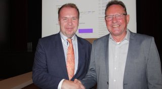Bürgermeister Ulrich Lange setzt sich in Bad Lippspringe souverän durch