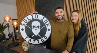 Ehepaar eröffnet Tattoo-Studio in Bielefeld: Welche Kundenwünsche sie ablehnen