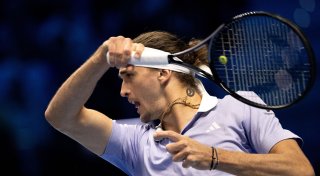 Becker als Zuschauer - Zverev gelingt Auftakt bei ATP Finals
