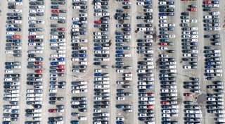 Autobauer kämpfen mit China-Flaute und Trump-Zöllen