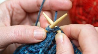 Kurzmeldungen aus Hiddenhausen: Neues Strick-Angebot und Pflanzenmarkt