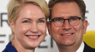 Silberhochzeit: Schwesig teilt Hochzeitsfoto aus Jahr 2000