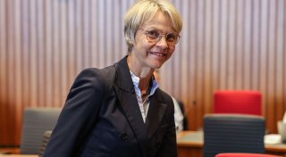 Krankgeschriebener Lehrer tritt in Kochshows auf: NRW-Landtag wird sich mit dem Fall befassen
