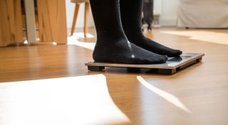 60 Kilo abgenommen: Krankenkasse muss Bruststraffung zahlen