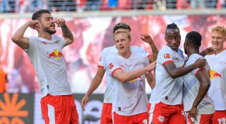 Mit Klopp auf der Tribüne: RB schafft ersten Sieg