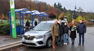 Holibri in Willebadessen: Blumen für die 10.000. Passagierin
