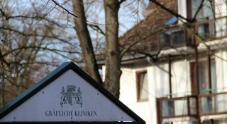 „Wir können, aber dürfen nicht“: Gräfliche Klinik Bad Driburg im Zoff mit Ministerien