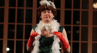 Seichte Kost und Klischees statt Klassikern mit Anspruch in Bad Oeynhausens Theater