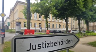 „Tat zeugt von Brutalität“: Frau in Bad Salzuflen getötet - Ehemann flüchtet