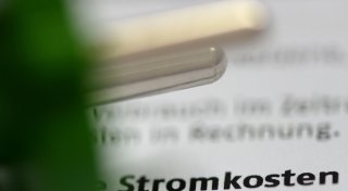 Wie kommt die Stromkosten-Entlastung bei den Kunden an?