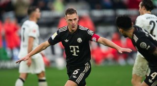 Bayern siegt sich zum Europarekord - BVB schlägt Köln spät