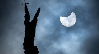 Astronomische Jahresvorschau - Sonne, Mond und Sterne 2025