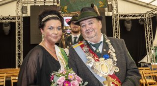 Mit vielen Fotos: Das ist der neue Schützenkönig der Heeper Schützen