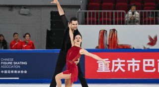 Eislauf-Paar Hase/Wolodin steht im Grand-Prix-Finale