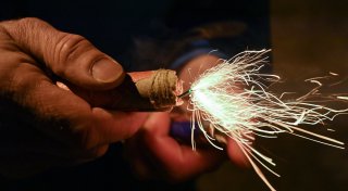 Lauter Knall in Paderborner Tausendquellpark - Polizei warnt vor illegalen Böllern