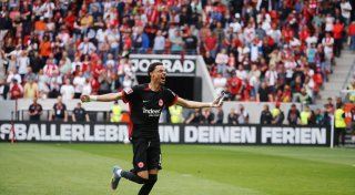 Eintracht-Boss deutet Abgang von Ekitiké im Sommer an