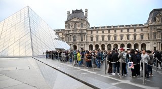 Nach Kunstraub im Louvre: Frankreich prüft Museumsschutz