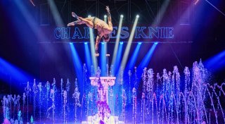 Wasserspiele im Zirkus