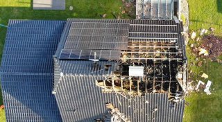 Dachstuhlbrand in Nieheimer Ortsteil: Überraschung bei Brandursache