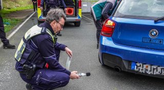 Signal an die Tuning-Szene: Polizei Bielefeld legt zwölf illegal frisierte Autos still