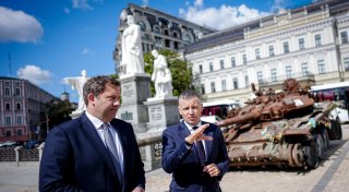Vizekanzler Klingbeil sondiert in Kiew Sicherheitsgarantien