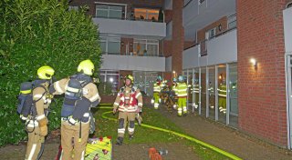 Nächtlicher Feuerwehreinsatz im Paderborner Seniorenheim Riemekehof