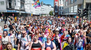Bielefeld feierte seinen CSD auf besonders fulminante Art und Weise