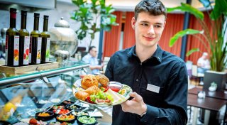 Frühstück im Palmengarten: Bielefelds Steigenberger Hotel lädt zum exotischen Frühstück ein