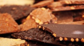 Das wichtigste aus OWL: Schokolade wird teurer, Skyhub kürzt Flüge, Almgeflüster zieht Fans an