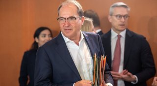 Dobrindt: Wir werden Grenzkontrollen aufrechterhalten