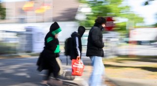 Weniger Asylbewerber bekommen staatliche Leistungen