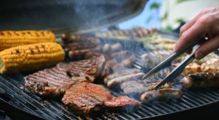 Fußball-EM und warmer Sommer kurbeln Grillmarkt nicht an