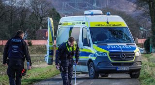 Betrunkener Autofahrer verletzt zwei Bielefelder im Kreis Gütersloh schwer