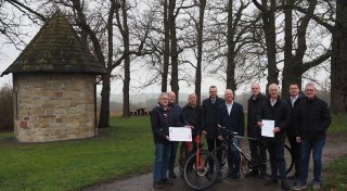 Neuer Radweg als Weihnachtsgeschenk zwischen den Kreisen Höxter und Lippe