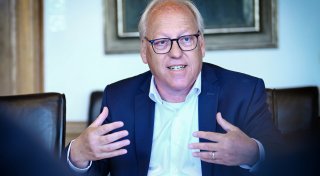 Bielefelds Oberbürgermeister verdient so viel wie ein Bundeswehr-General