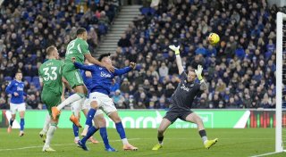 Newcastle siegt dank Thiaw-Tore und Woltemade-Lupfer