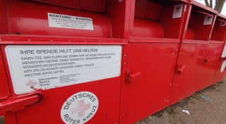 Warum in Bünde kaputte Kleidung weiter in den Restmüll darf