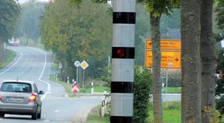 Deutlich mehr Autofahrer geblitzt: Kreis Höxter nimmt 2,5 Millionen Euro ein