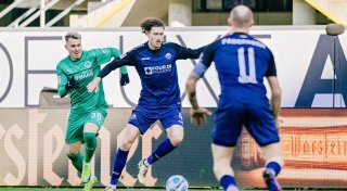 Ausrutscher und Abseitstor: Paderborns Calvin Brackelmann hat Pech beim Comeback