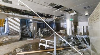Abrissbagger ist da: Letzter Gang durch den Paderborner Kaufhof - mit Video und Fotos