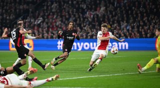 Sieg bei Ajax: Eintracht winkt Viertelfinale in Europa