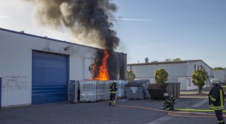 Fassadenbrand bei Daniel Gruppe in Lübbecke