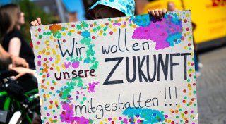 Wie die Angst vor der Zukunft das Wahlverhalten der Jugend prägt