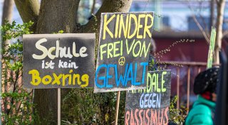 Umfrage: Mehr Gewalt und Mobbing unter Schülern