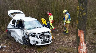 75-jähriger Fahrer stirbt bei Verkehrsunfall nahe Büren
