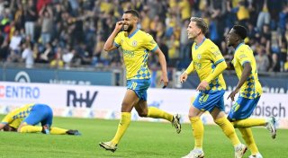 Braunschweig dreht Spiel und gewinnt 3:2 gegen Paderborn