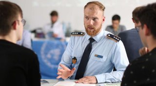 Bundeswehr an Bünder Schulen: CDU-Antrag erhält starke Zustimmung trotz Diskussionen