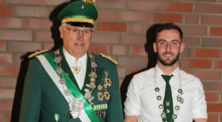 Ferdi Lengeling schafft in Gesseln das Schützentriple
